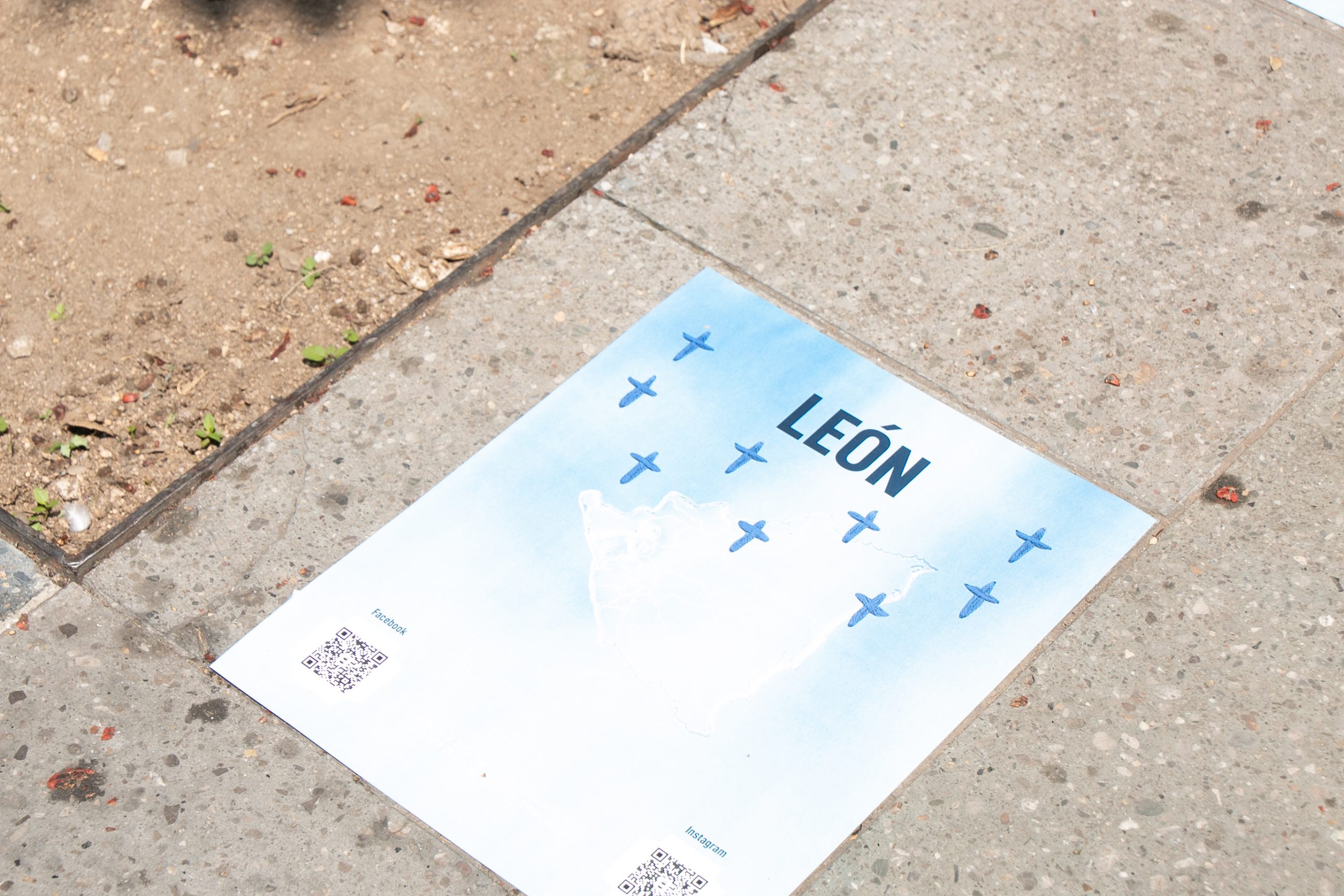 AMA & CONSTRUYE LA MEMORIA -Libro Arte Interactivo-